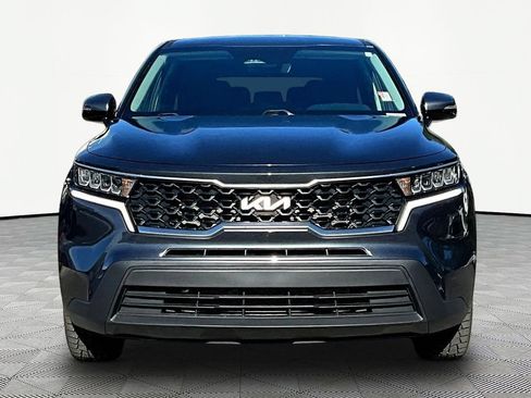 Used 2022 Kia Sorento LX AWD/4WD image 2