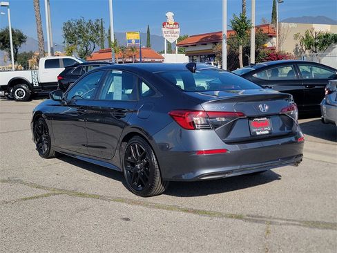 Used 2025 Honda Civic Sport image 5