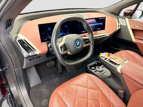 Certified 2022 BMW iX xDrive50 w/ Premium Package image 9