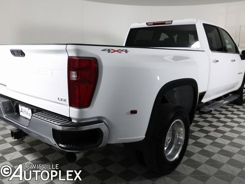 Used 2025 Chevrolet Silverado 3500 LTZ image 5