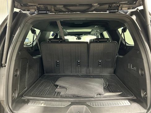 Used 2023 Chevrolet Suburban High Country AWD/4WD image 33