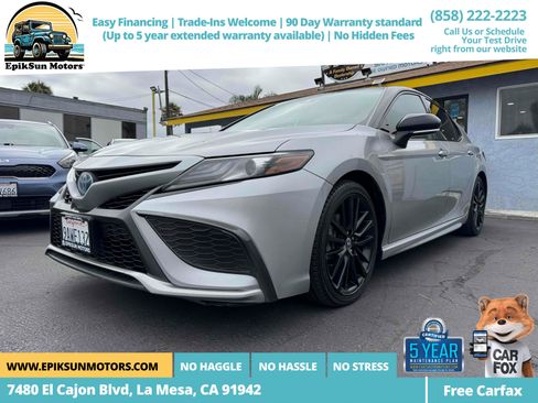 Used 2022 Toyota Camry XSE w/ Navigation Upgrade Package FWD image 1