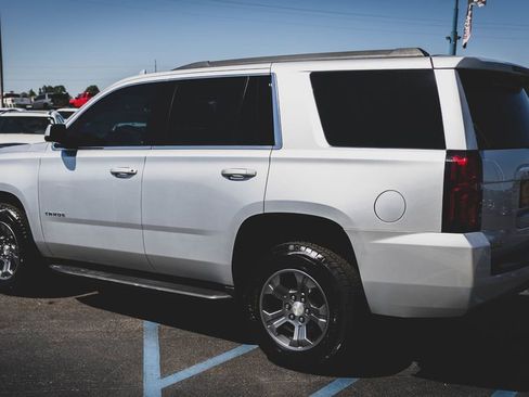 Used 2020 Chevrolet Tahoe LS w/ Enhanced Driver Alert Package AWD/4WD image 22
