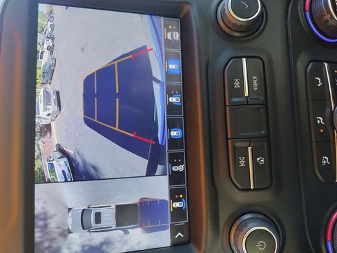 Used 2022 Chevrolet Silverado 1500 LTZ w/ LTZ Premium Package image 19