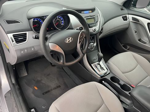 Used 2013 Hyundai Elantra GLS FWD image 17