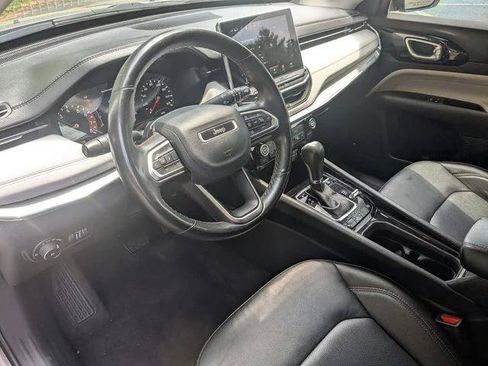 Certified 2022 Jeep Compass Limited w/ Sun and Sound Group AWD/4WD image 14