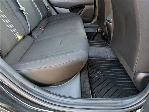 Used 2023 Hyundai Elantra SEL image 20