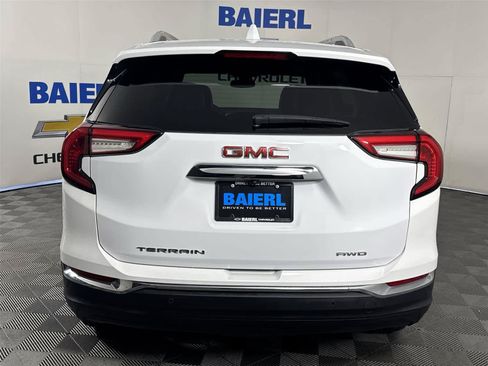 Used 2023 GMC Terrain SLT AWD/4WD image 4