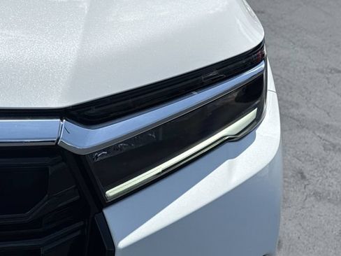 New 2026 Honda Pilot Touring image 13