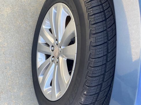 Used 2012 Subaru Forester 2.5X Premium image 10