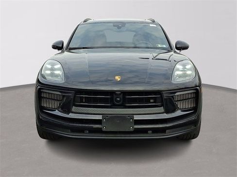 Used 2024 Porsche Macan S image 2