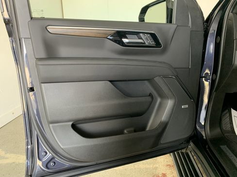 New 2026 Chevrolet Tahoe High Country image 17