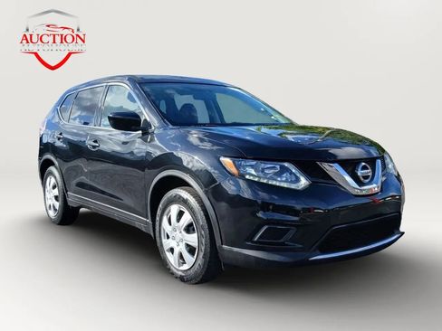Used 2016 Nissan Rogue S FWD image 3