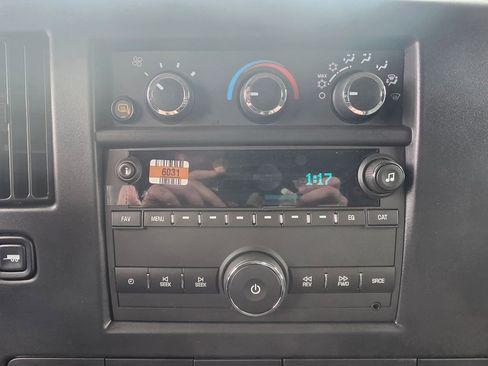 Used 2019 Chevrolet Express 2500 w/ Driver Convenience Package image 20