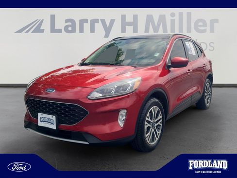 Used 2021 Ford Escape SEL w/ Technology Package AWD/4WD image 1