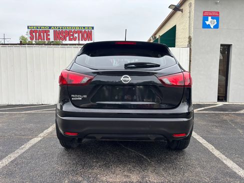 Used 2017 Nissan Rogue Sport S w/ S Appearance Package image 4