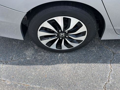 Used 2016 Honda Accord EX image 36