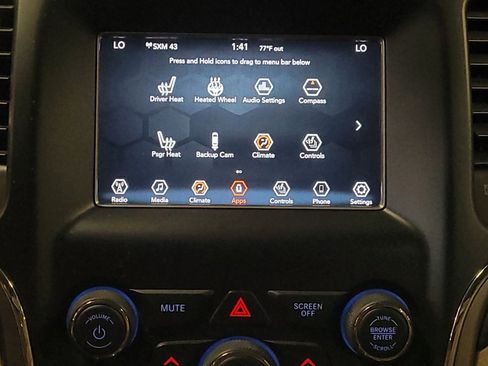 Used 2019 Jeep Grand Cherokee Laredo AWD/4WD image 25