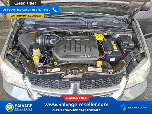 Used 2018 Dodge Grand Caravan SE w/ UConnect Hands-Free Group FWD image 16