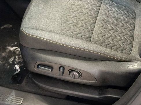 Certified 2023 Chevrolet Equinox LT image 18