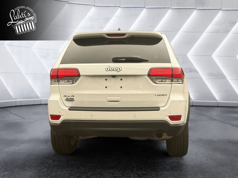 Certified 2022 Jeep Grand Cherokee Laredo X AWD/4WD image 5