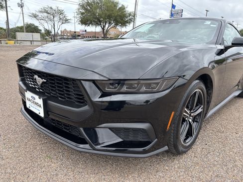 Certified 2025 Ford Mustang Coupe RWD image 8