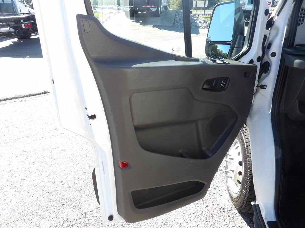 Used 2022 Ford Transit 350 DRW RWD image 14