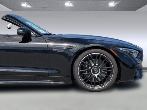 Used 2024 Mercedes-Benz SL 63 AMG 4MATIC image 37