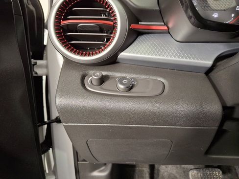 Used 2024 Chevrolet Trax RS w/ Driver Confidence Package image 15