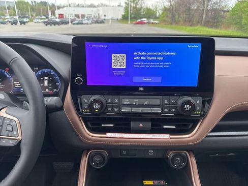 New 2026 Toyota Grand Highlander AWD Hybrid image 22