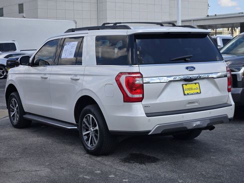 Used 2018 Ford Expedition XLT w/ Equipment Group 202A RWD image 6