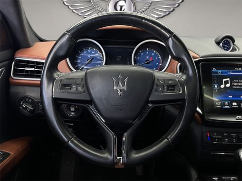 Used 2018 Maserati Ghibli image 10