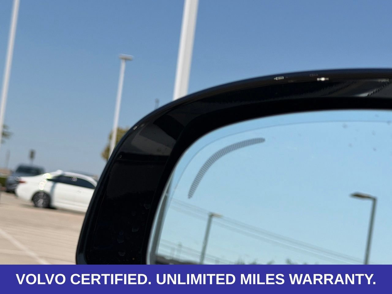 Certified 2026 Volvo XC60 B5 Plus AWD/4WD image 11