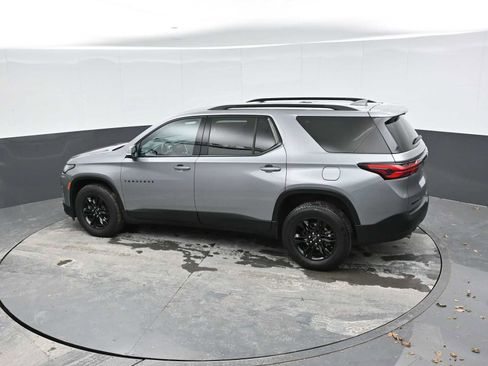 Used 2023 Chevrolet Traverse LT w/ Midnight/Sport Edition image 35