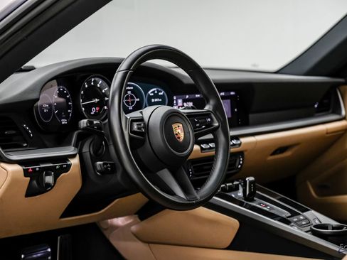 Used 2020 Porsche 911 Carrera RWD image 38