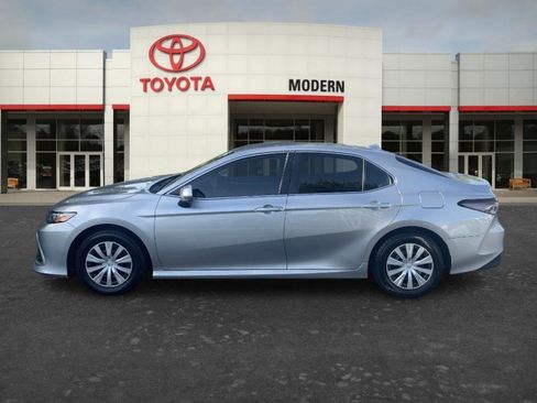 Certified 2022 Toyota Camry LE FWD image 7