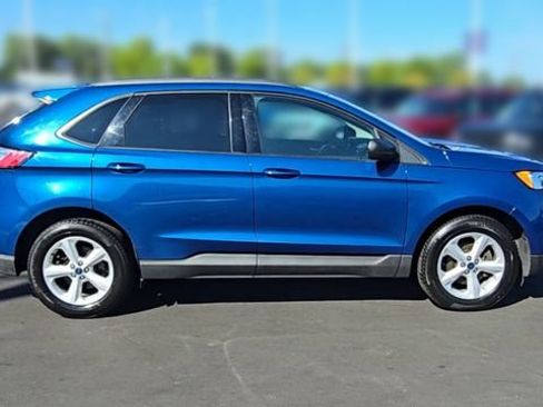 Certified 2020 Ford Edge SE FWD image 2