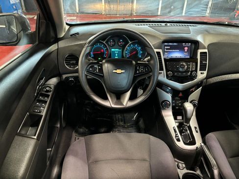Used 2015 Chevrolet Cruze LT w/ Sun And Sound Package image 18