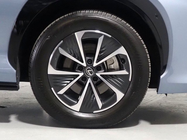 Used 2024 Lexus RZ 450e Premium w/ Technology Package AWD/4WD image 40