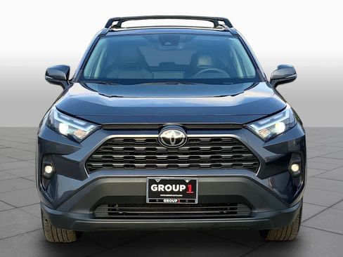 Used 2022 Toyota RAV4 XLE Premium FWD image 4
