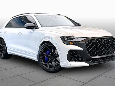 Used 2026 Audi RS Q8 performance AWD/4WD image 3