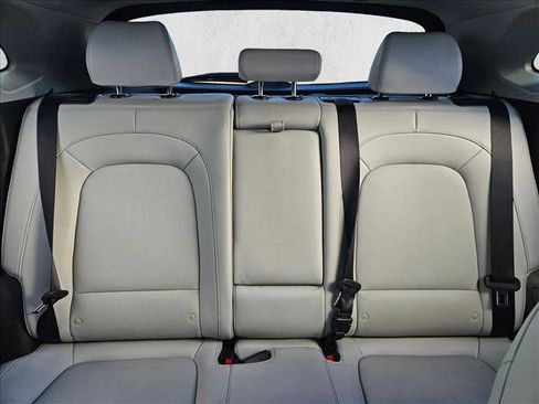 Used 2022 Hyundai Kona Limited image 17