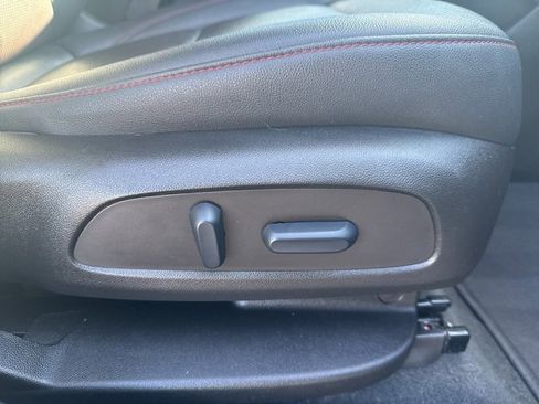 Used 2022 Chevrolet Blazer RS image 12