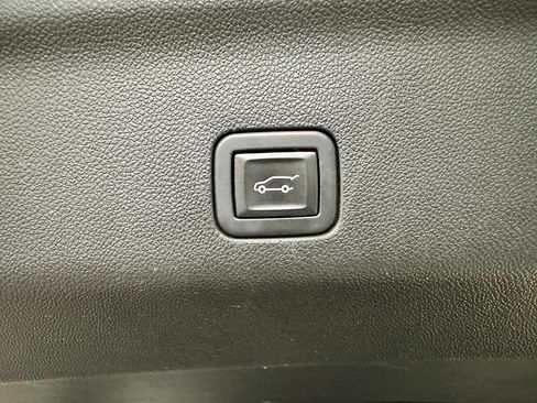 Used 2023 Chevrolet Tahoe LT w/ LT Signature Package AWD/4WD image 41