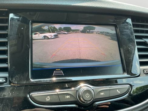 Used 2022 Buick Encore Preferred w/ Safety Package AWD/4WD image 26