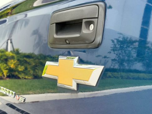 Used 2019 Chevrolet Colorado W/T w/ WT Convenience Package RWD image 16