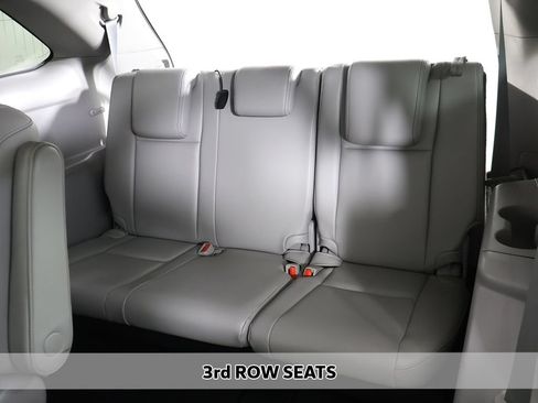 Used 2017 Toyota Highlander XLE AWD/4WD image 9