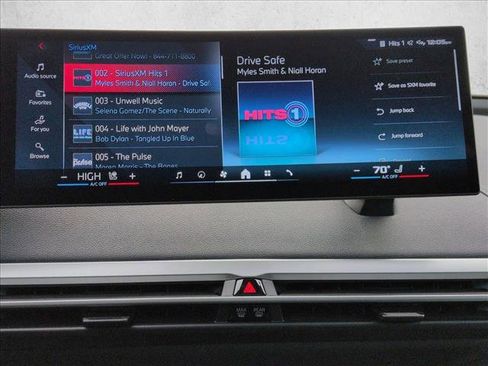 Used 2025 BMW iX M60 image 15