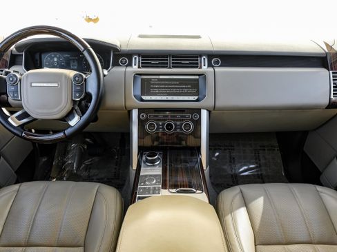 Used 2017 Land Rover Range Rover HSE image 14
