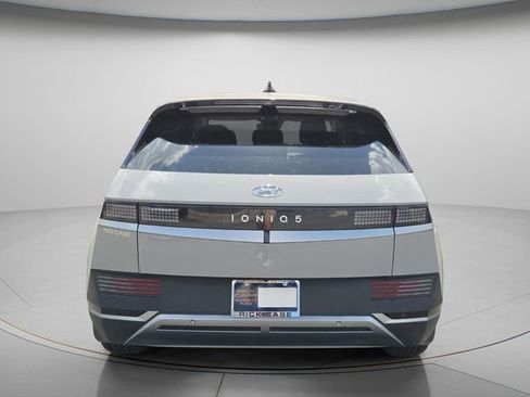 Certified 2024 Hyundai Ioniq 5 SEL image 5